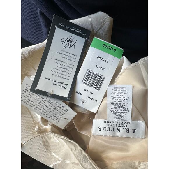 NWT Vintage ivory Brocade Cheongsam Dress from J.R. Nites by Caliente Size 10 P - Picture 13 of 17